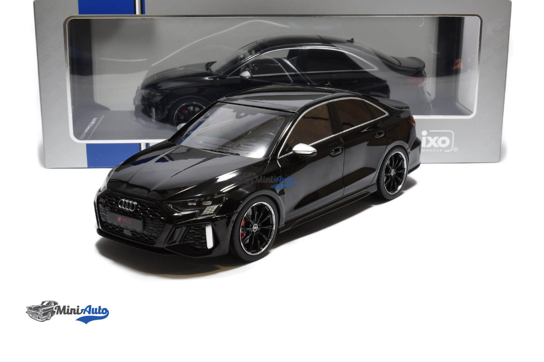 Audi RS3 Limousine - 2022 - Black - Image 4