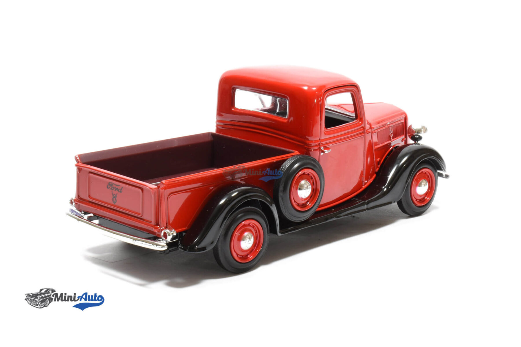 Ford Pick Up - 1937 - Red - Image 3