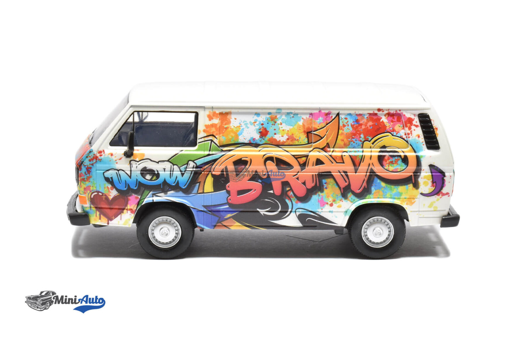 Volkswagen T3 Box Wagon Graffiti - 1987 - White - Image 4
