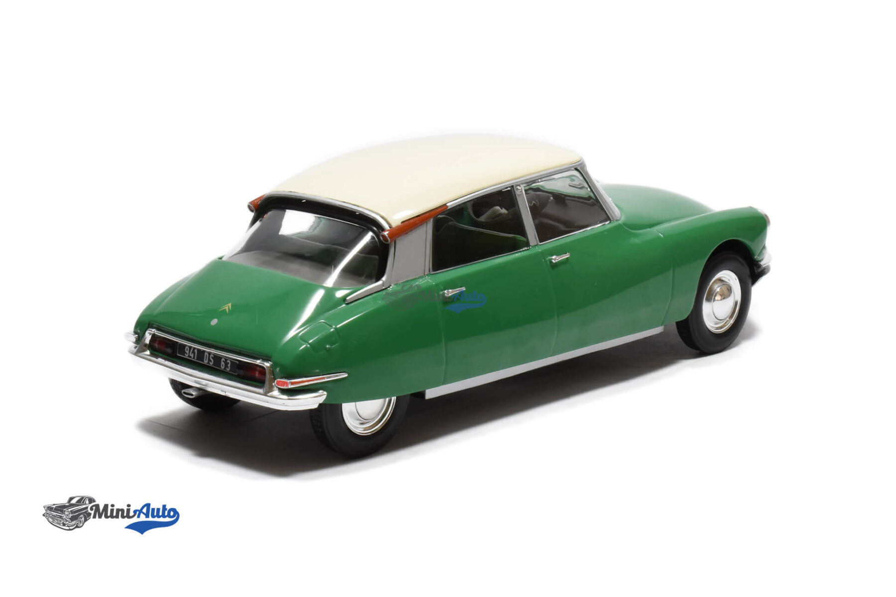 MX5ALA0015---Citroen-DS19---1956---Green_2 Citroen DS19 - 1956 - Green - Image 2
