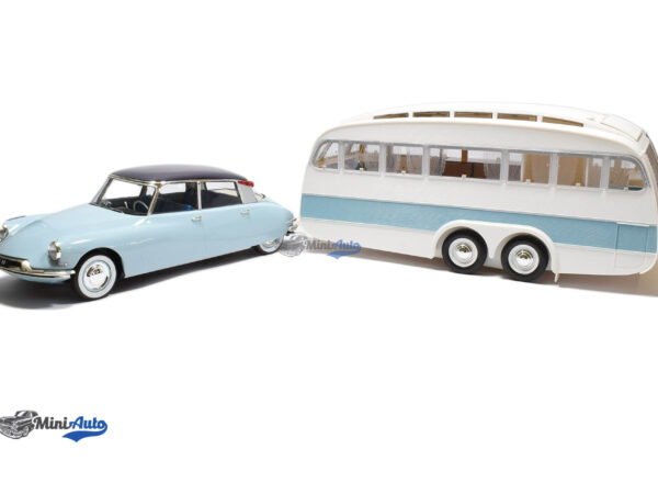 Citroen DS19 With Roulotte - 1960 - Blue/White