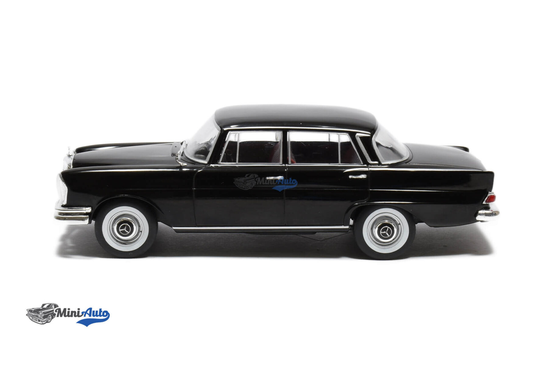 Mercedes-Benz 220 - 1959 - Black - Image 3