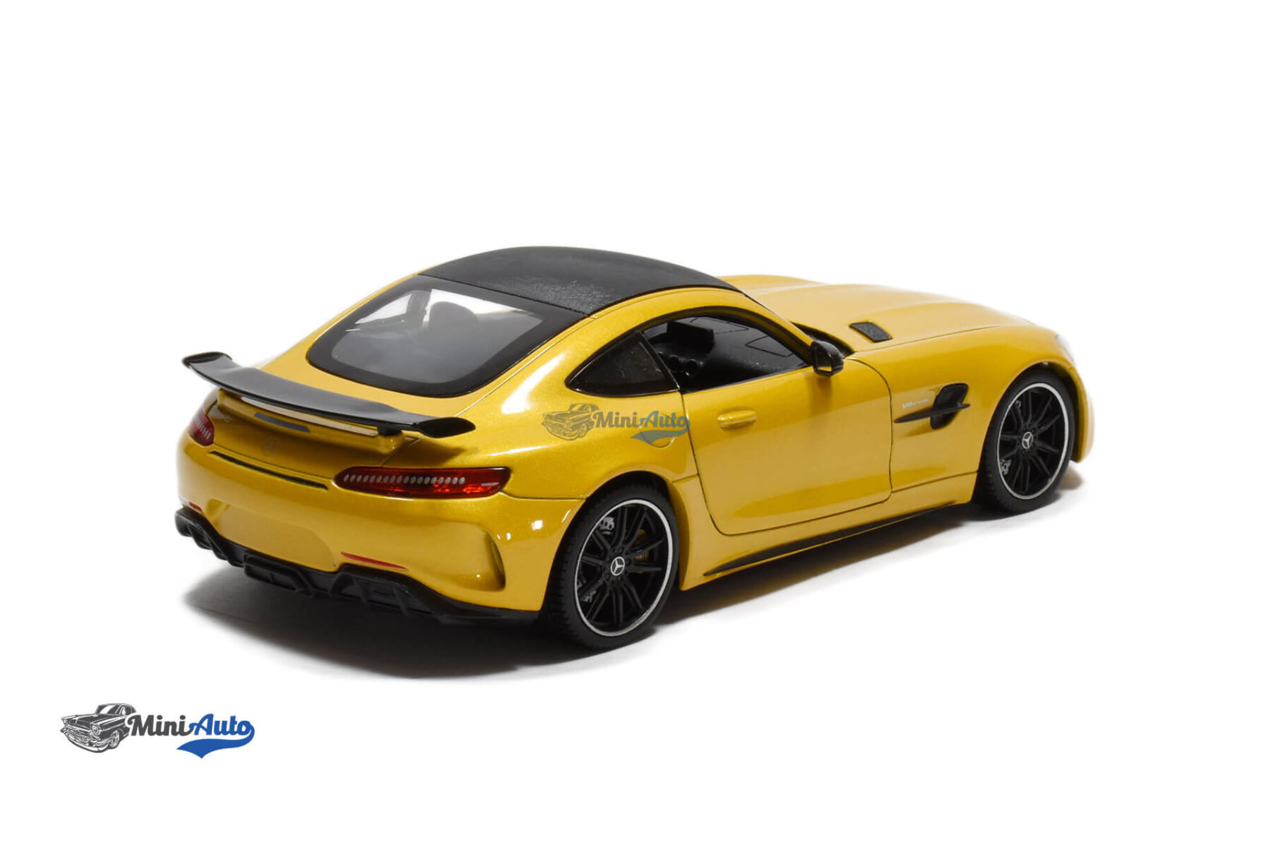 Mercedes-Benz AMG GT-R – 2017 – Yellow - Image 3