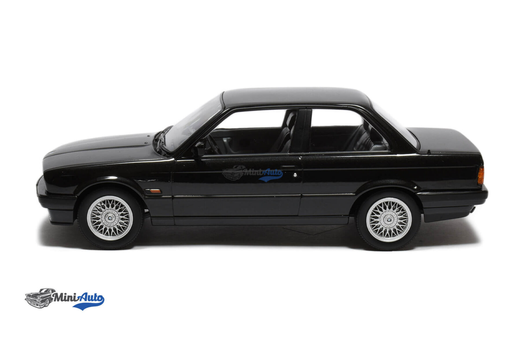 BMW 325i E30 - 1988 - Black - Image 3
