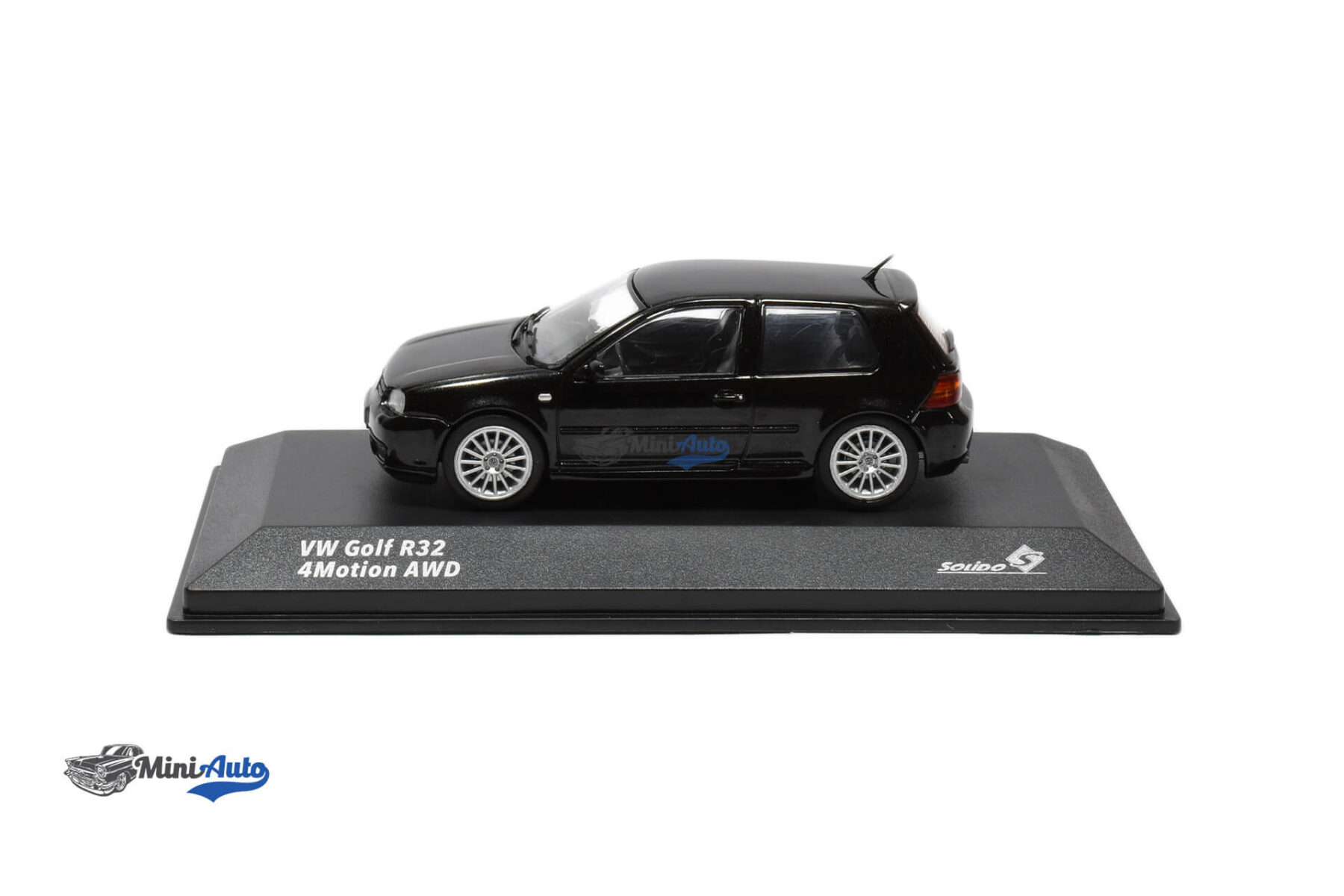 S4313603---Volkswagen-Golf-4-R32---2003---Black_3 Volkswagen Golf 4 R32 - 2003 - Black - Image 3