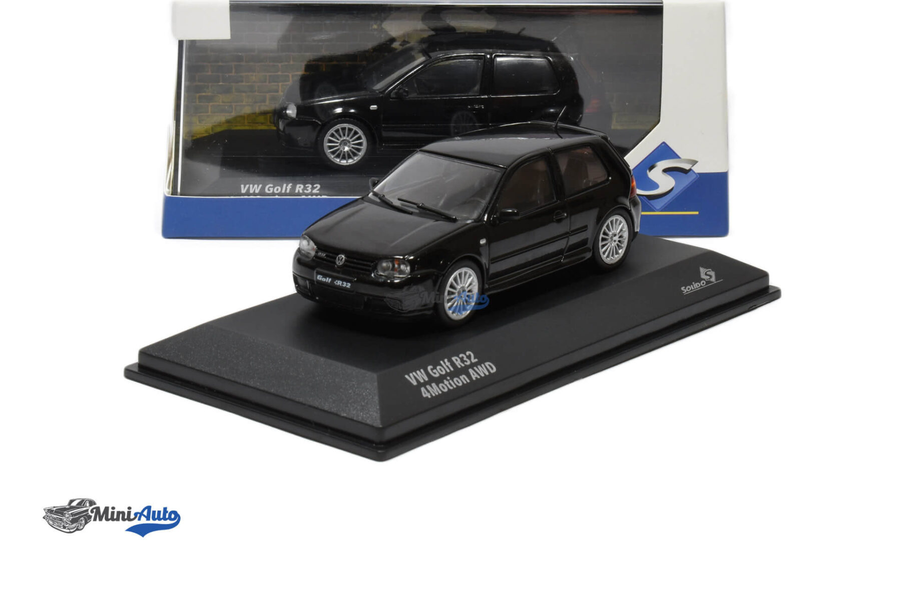 S4313603---Volkswagen-Golf-4-R32---2003---Black_4 Volkswagen Golf 4 R32 - 2003 - Black - Image 4