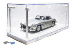 Single Showcase white with 4 Led Lamps for modelcars in scale (Model nije uključen) 1:18 - White