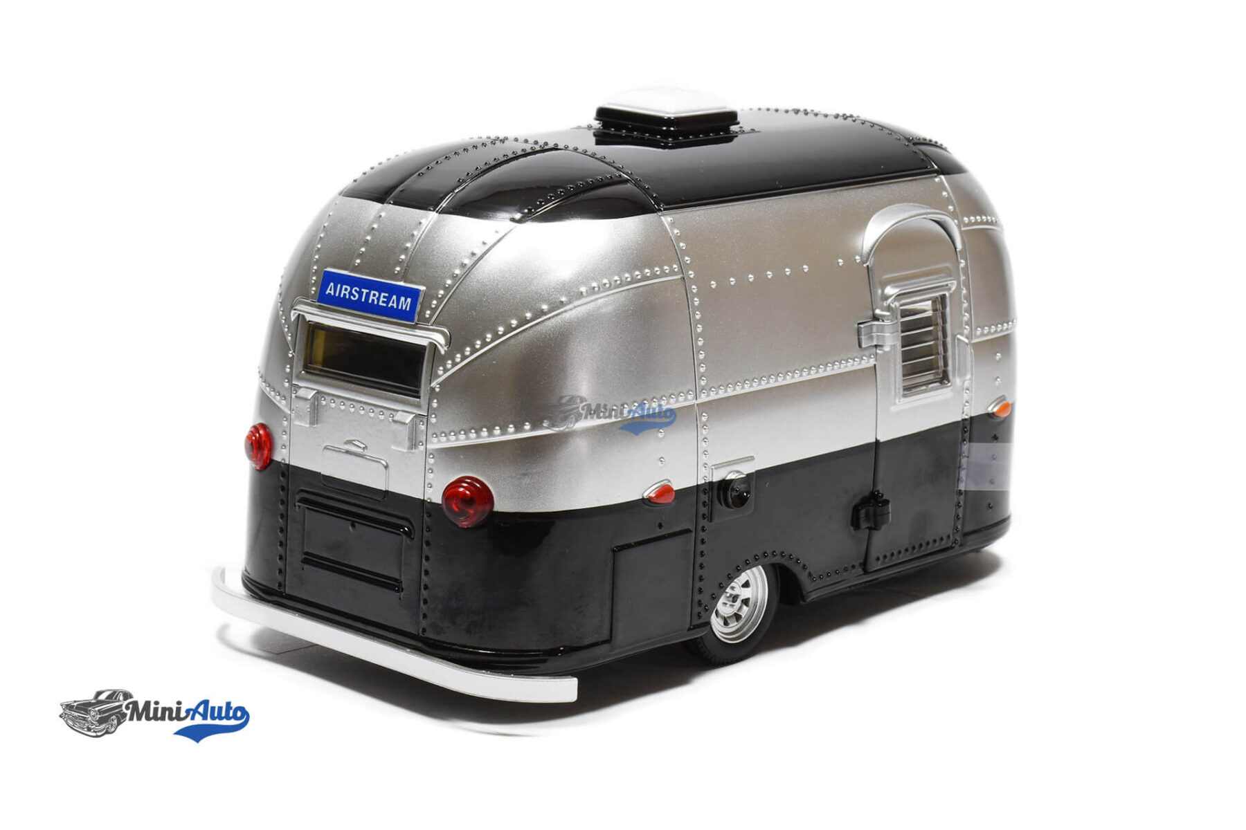 Bambi Airstream Sport - 1960 - Silver/Black - Image 2