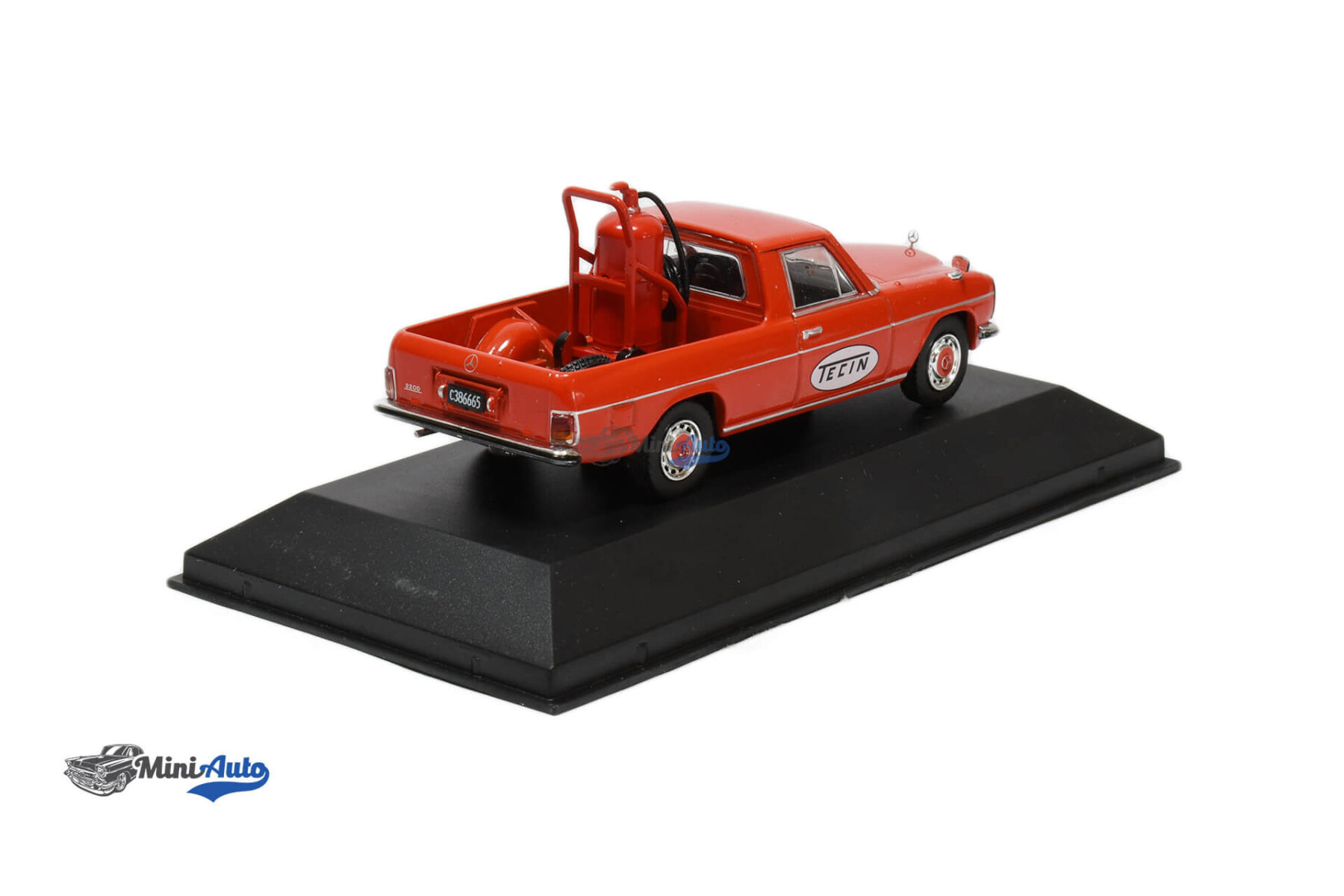 Mercedes-Benz 220D/8 W115 Tecin - 1972 - Red - Image 2