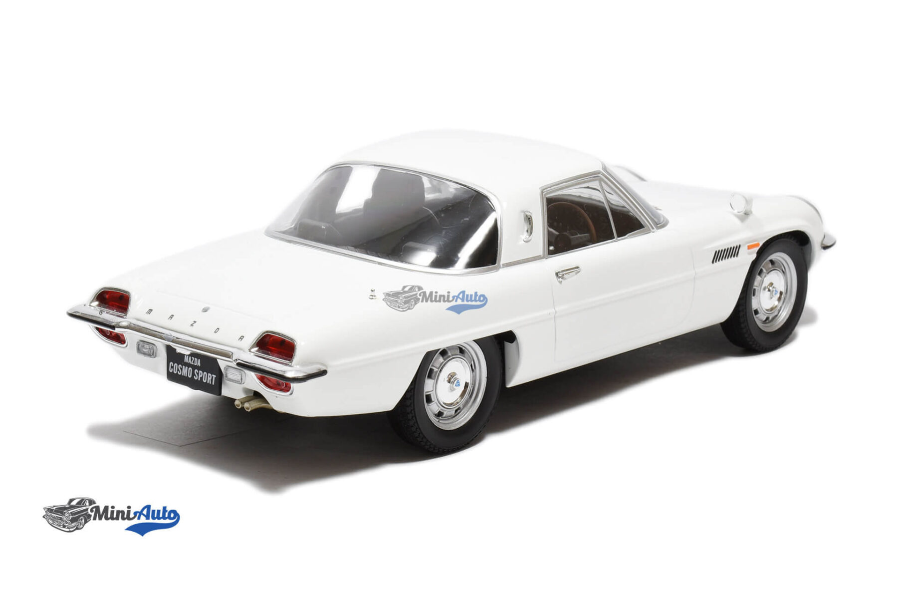Mazda Cosmo Sport - 1967 - White - Image 2