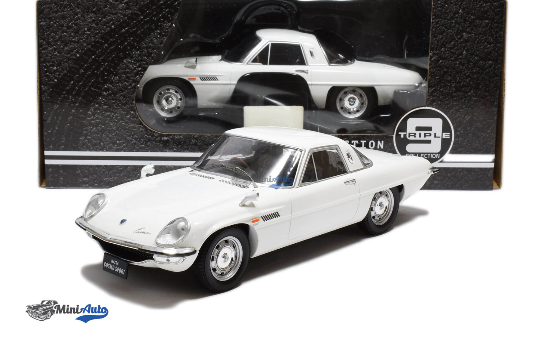 Mazda Cosmo Sport - 1967 - White - Image 4