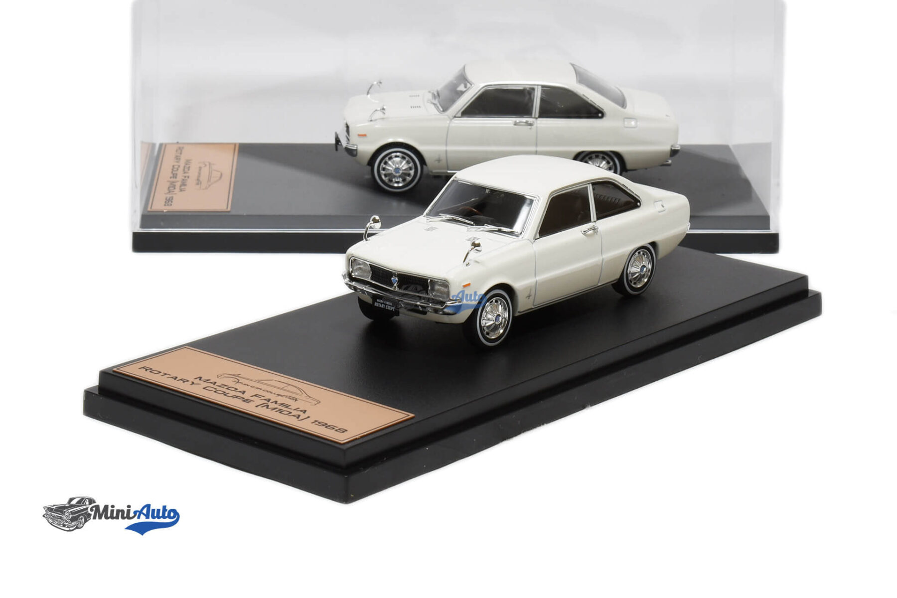 Mazda Familia Rotary - 1968 - White - Image 4