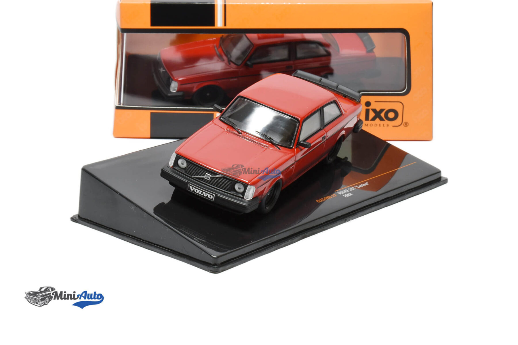 Volvo 242 Custom - 1980 - Red - Image 4