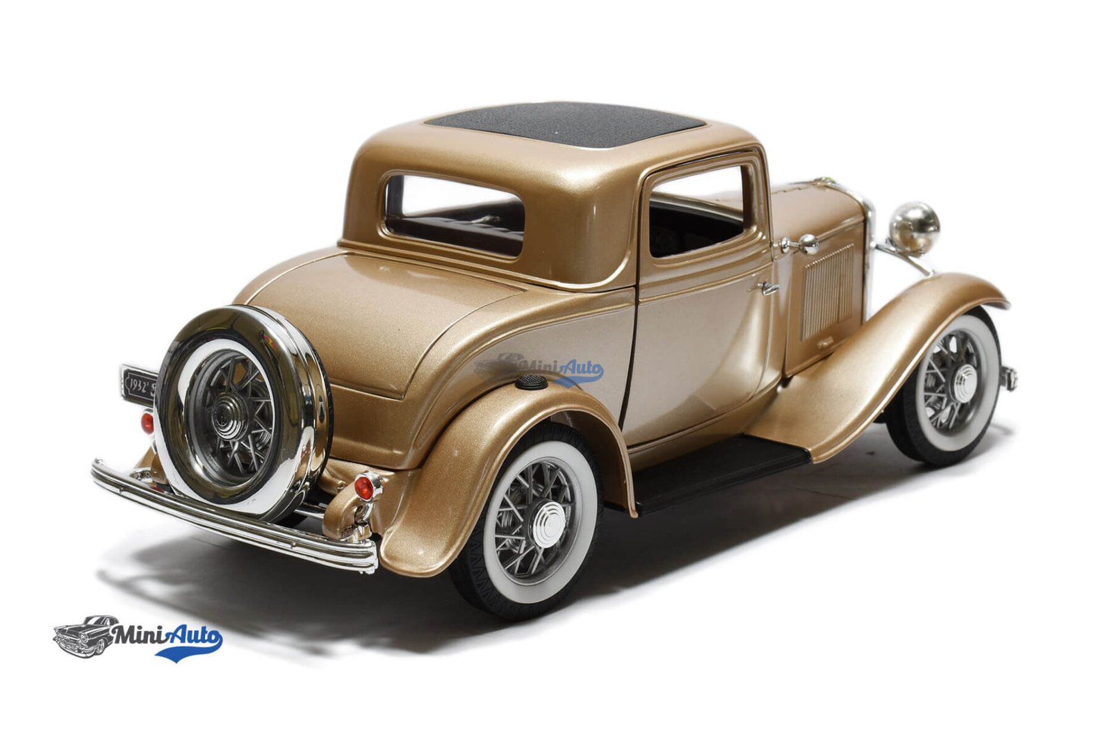 Ford Coupe - 1932 - Gold - Image 3