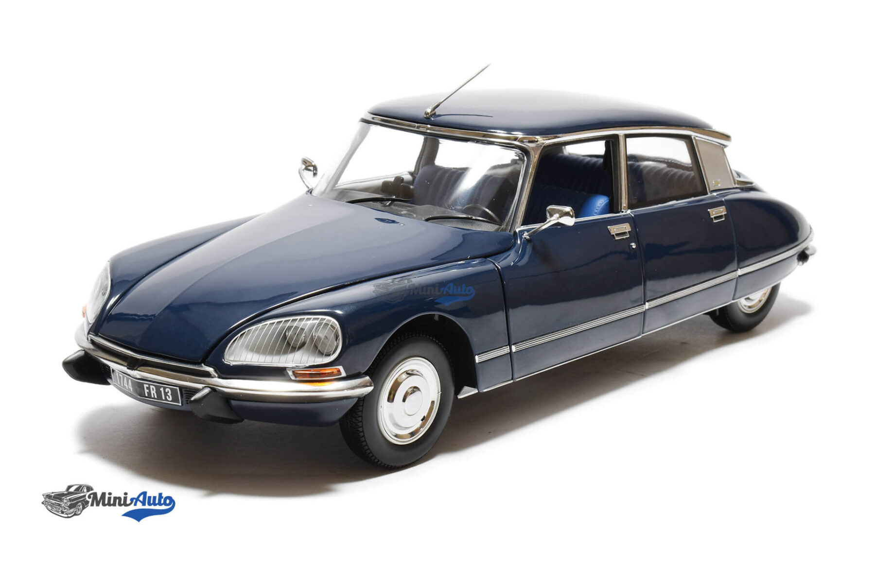 N181723---Citroen-DS23-Pallas---1974---Dark-Blue_1 Citroen DS23 Pallas - 1974 - Dark Blue - Image 1