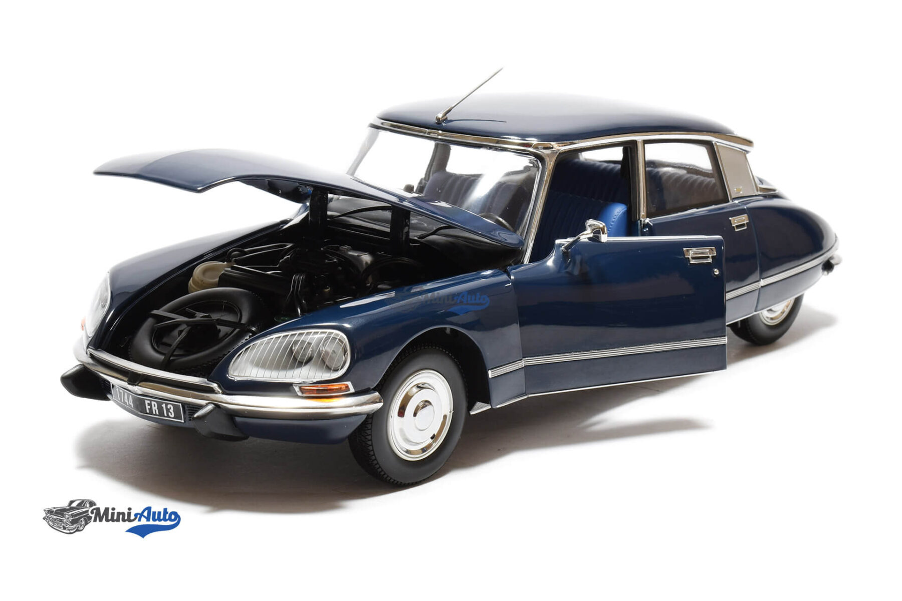 N181723---Citroen-DS23-Pallas---1974---Dark-Blue_2 Citroen DS23 Pallas - 1974 - Dark Blue - Image 2