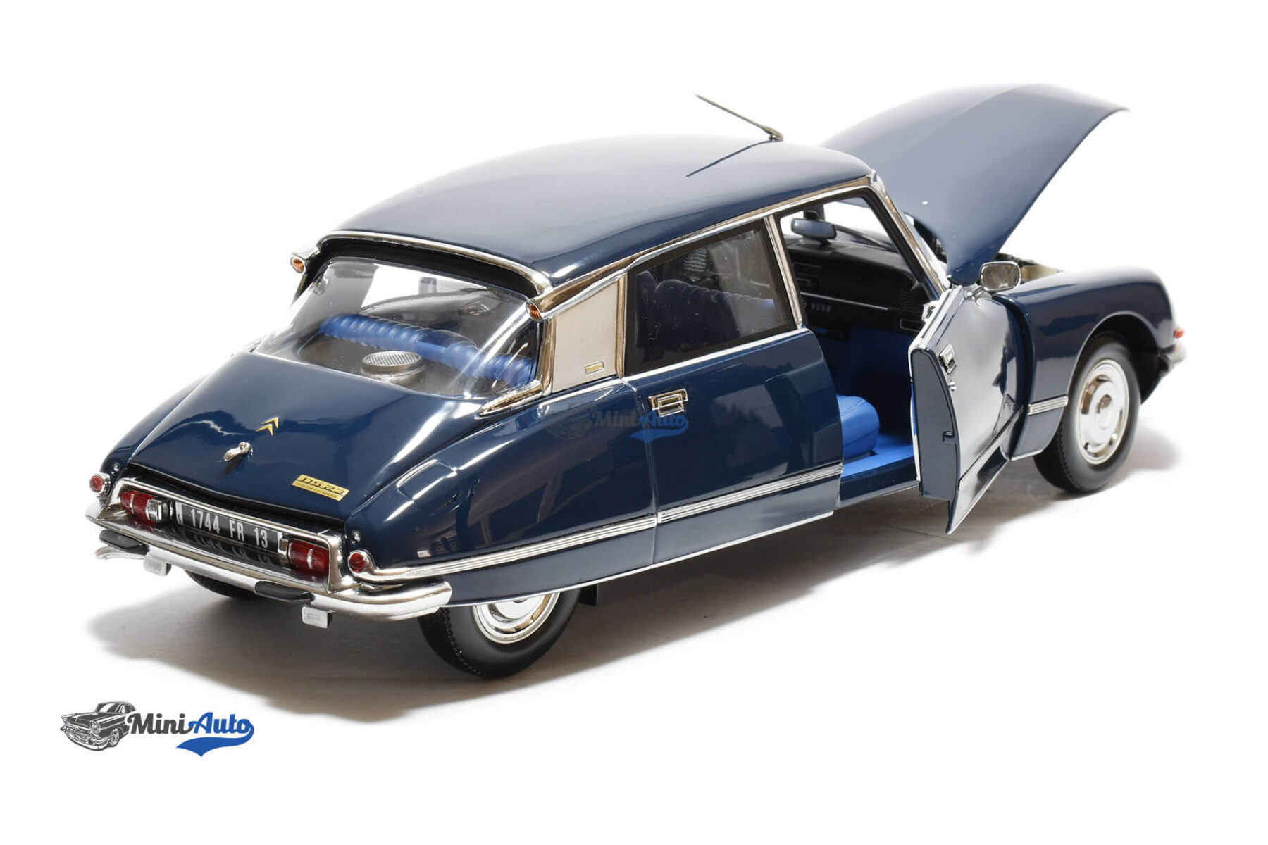 N181723---Citroen-DS23-Pallas---1974---Dark-Blue_4 Citroen DS23 Pallas - 1974 - Dark Blue - Image 4