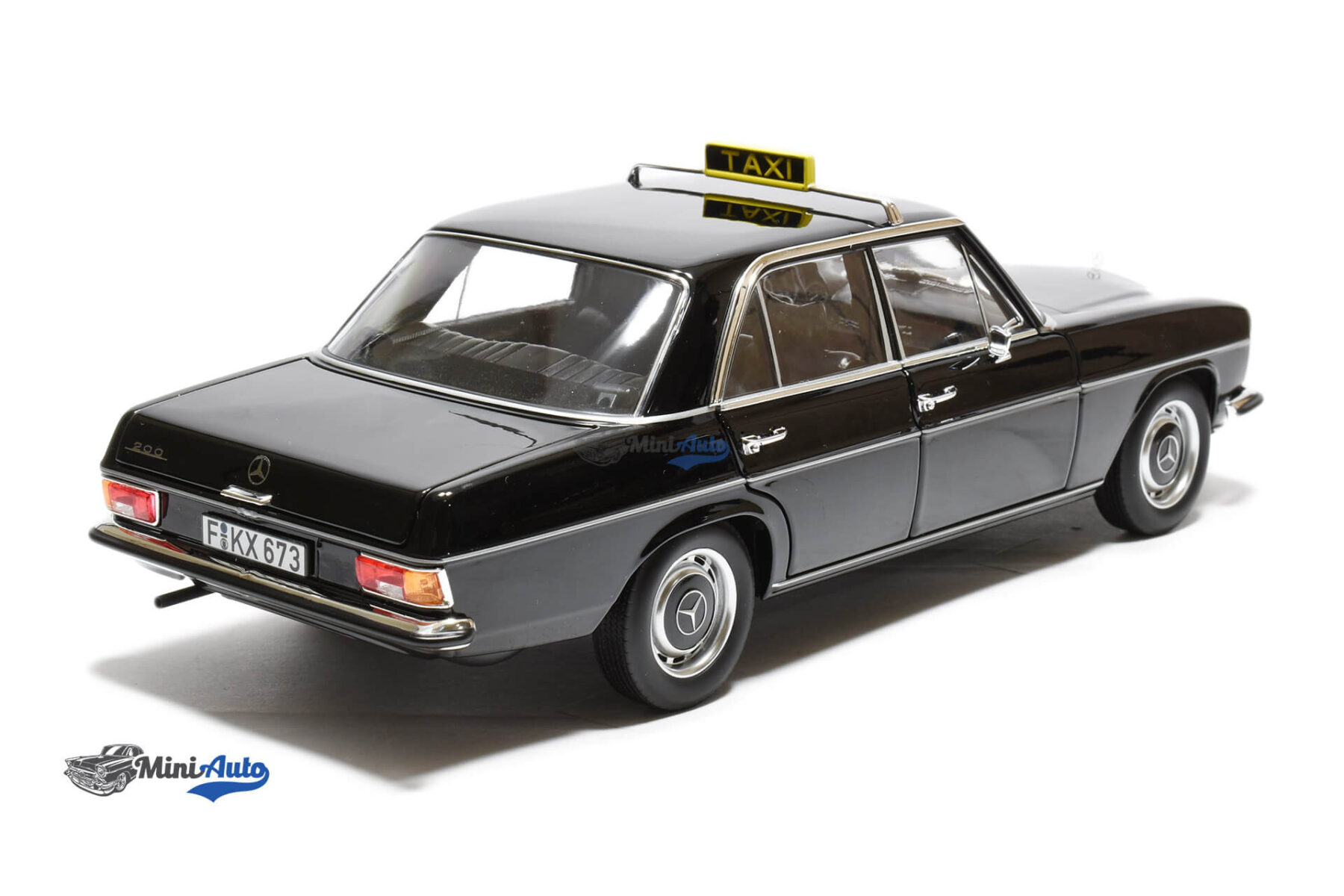 Mercedes Benz 200 W115 Taxi - 1968 -  Black - Image 3