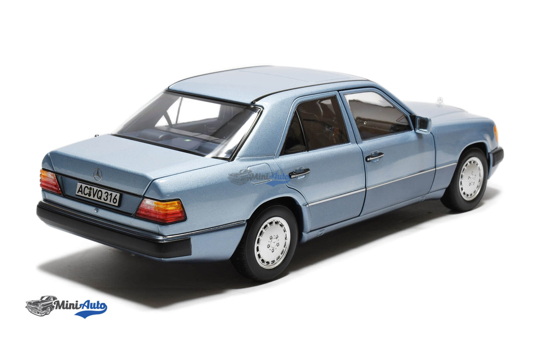 Mercedes Benz E-Class W124 230E - 1990 - Blue - Image 3