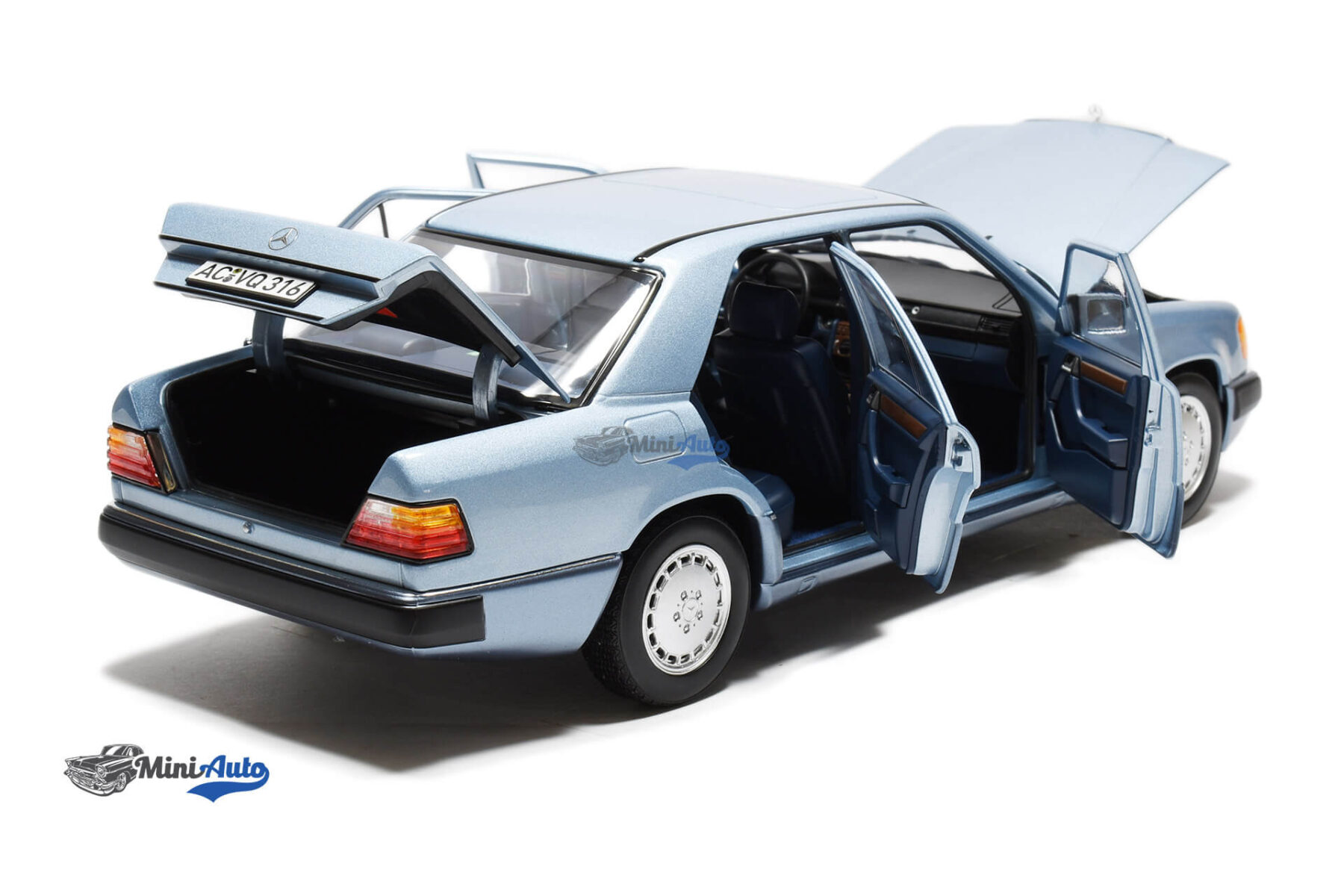 Mercedes Benz E-Class W124 230E - 1990 - Blue - Image 4