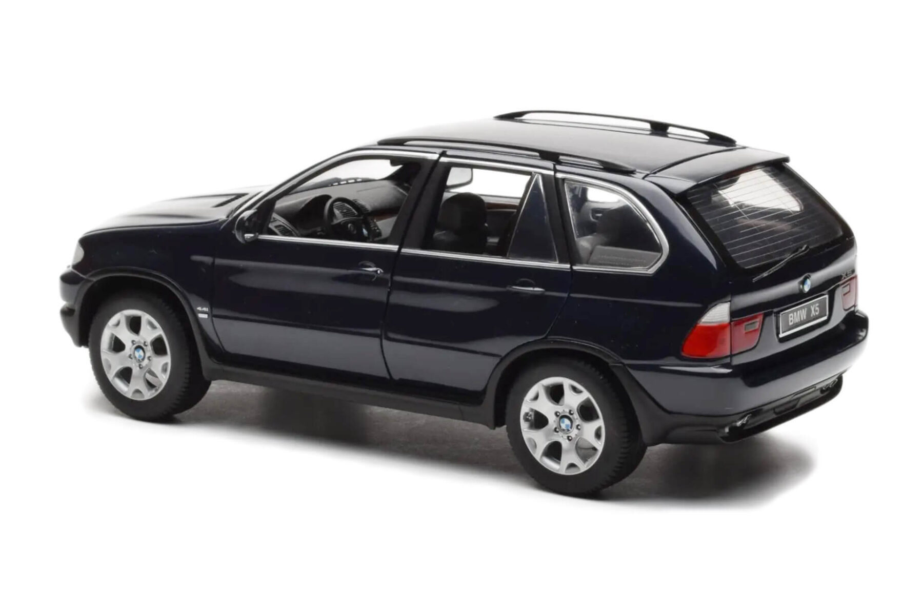 BMW X5 E53 - 2000 - Dark Blue - Image 3