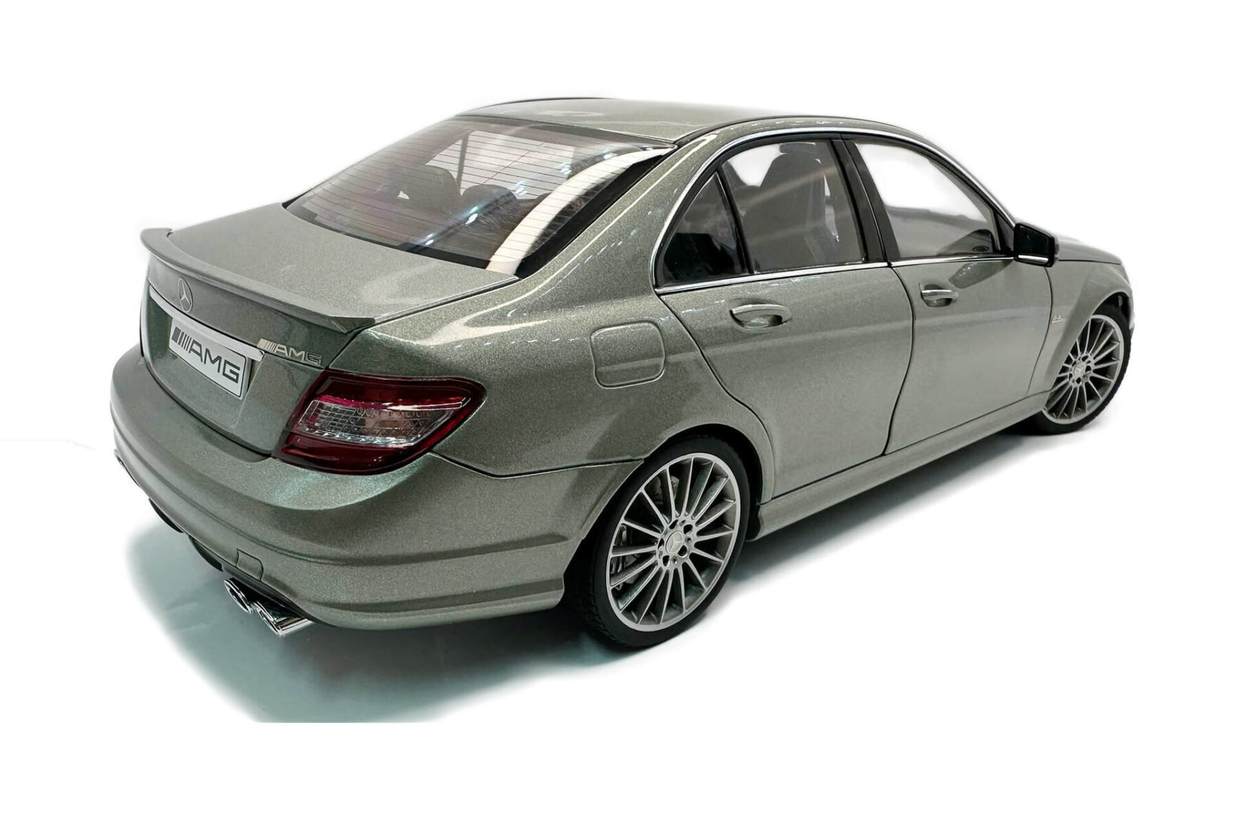 Mercedes Benz C-Class C63 AMG - 2008 - Grey - Image 2