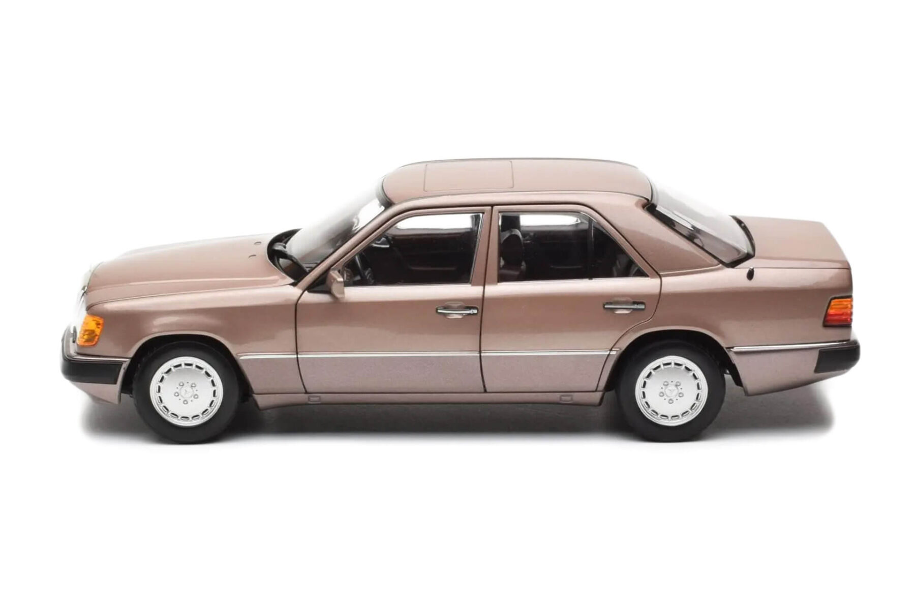 Mercedes Benz W124 230E (Dealer edition) - 1990 - Bronze - Image 5