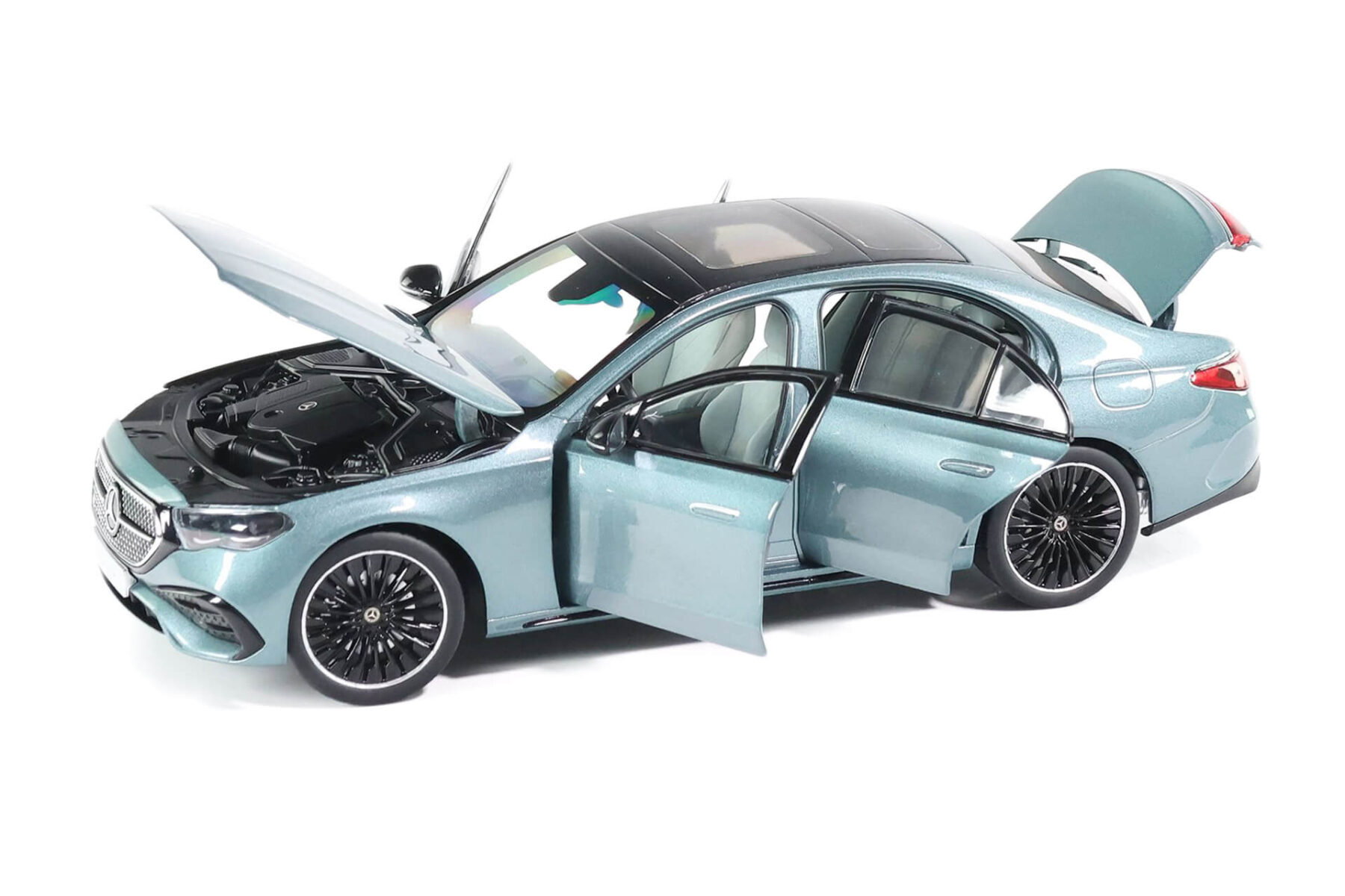 Mercedes Benz W214 E-Class - Dealer Edition -  2023 - Blue - Image 4