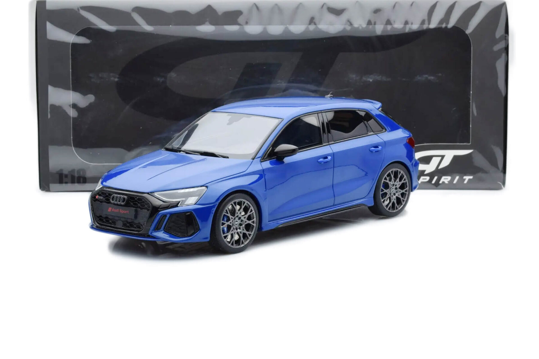 Audi RS3 SportBack Performante - 2022 - Blue - Image 3
