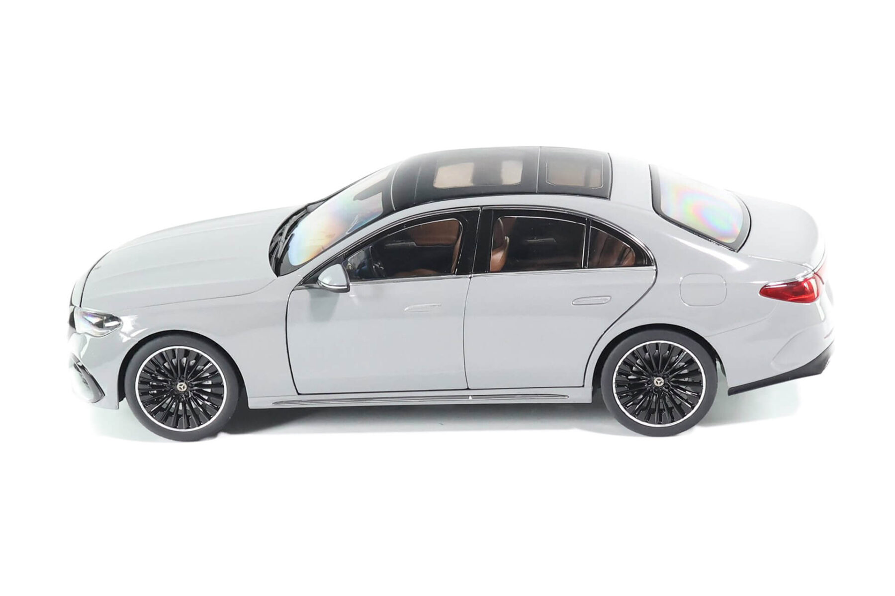 Mercedes Benz W214 E-Class - Dealer Edition - 2023 - Grey - Image 3