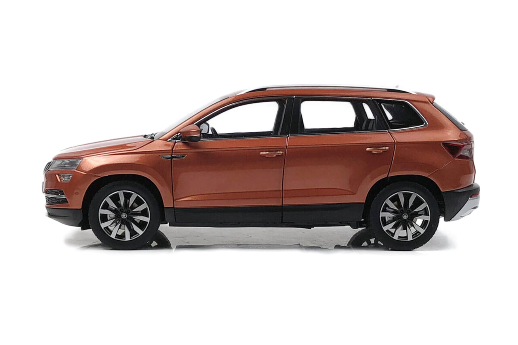 Skoda Karoq - 2017 - Orange - Image 2