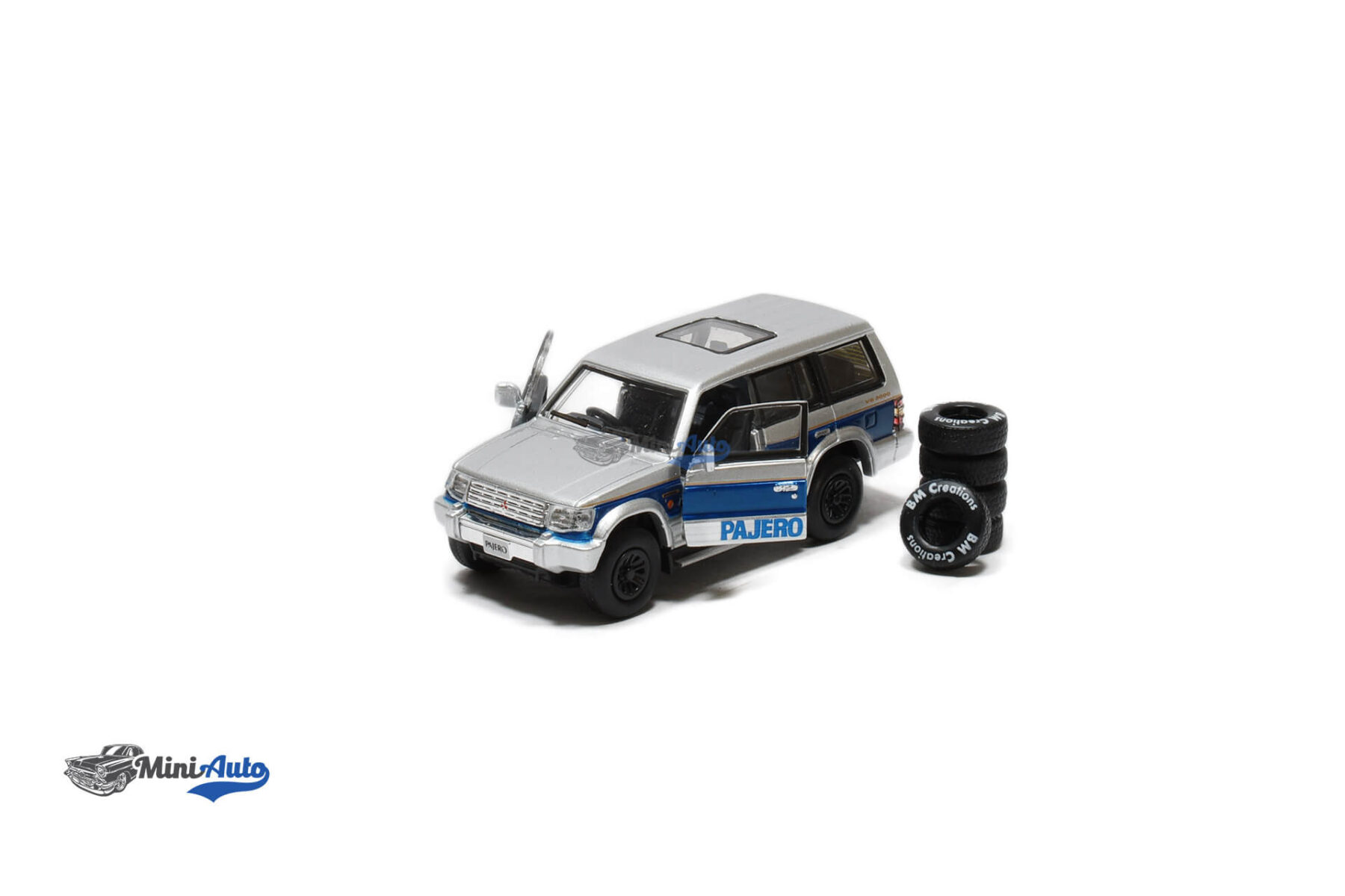 Mitsubishi Pajero RHD - 1995 - Silver/Blue - Image 2