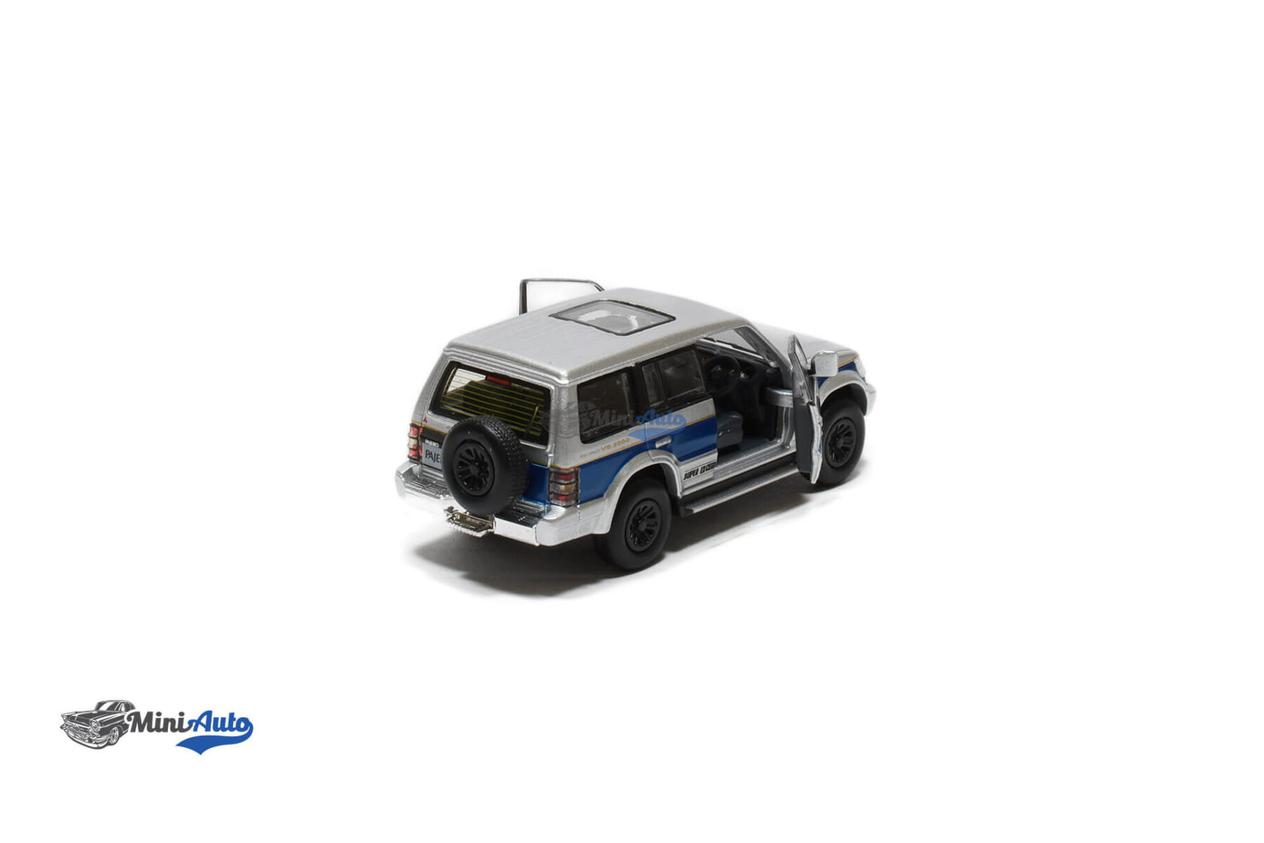 Mitsubishi Pajero RHD - 1995 - Silver/Blue - Image 4