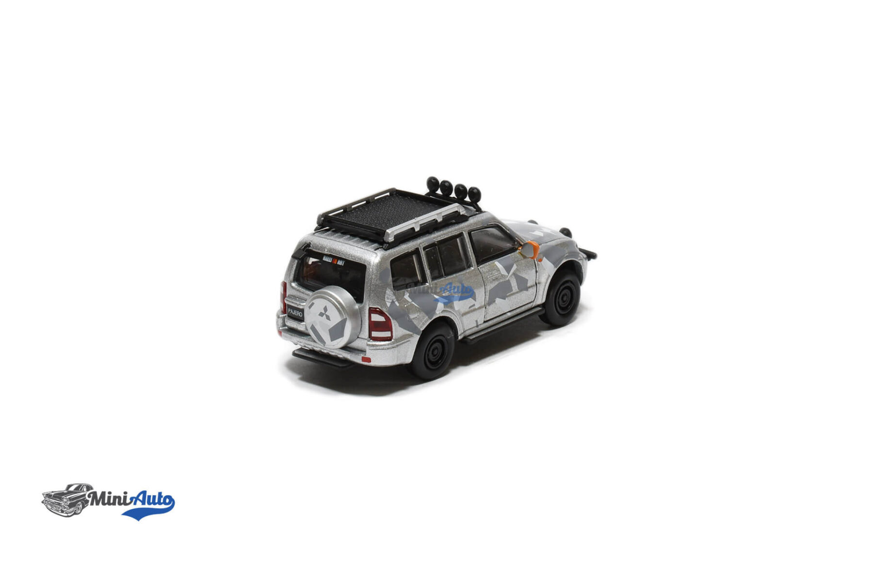 Mitsubishi Pajero 3rd Grn. - 2001 - Silver - Image 3