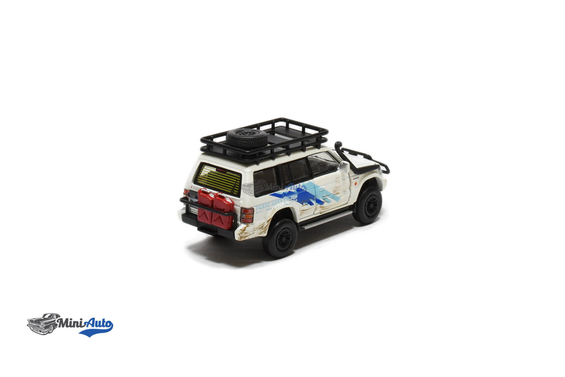 Mitsubishi Pajero 2nd Gen. - 1996 - White - Image 3