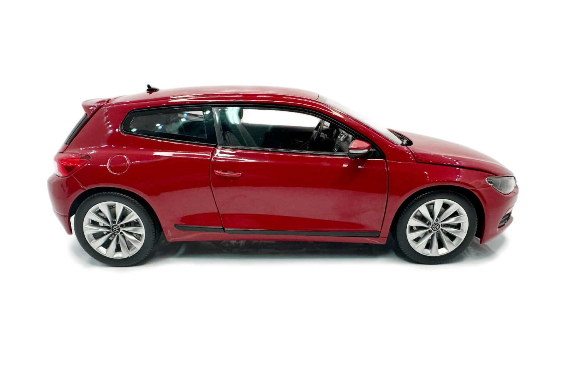 Volkswagen Scirocco MK3 - 2009 - Red - Image 3