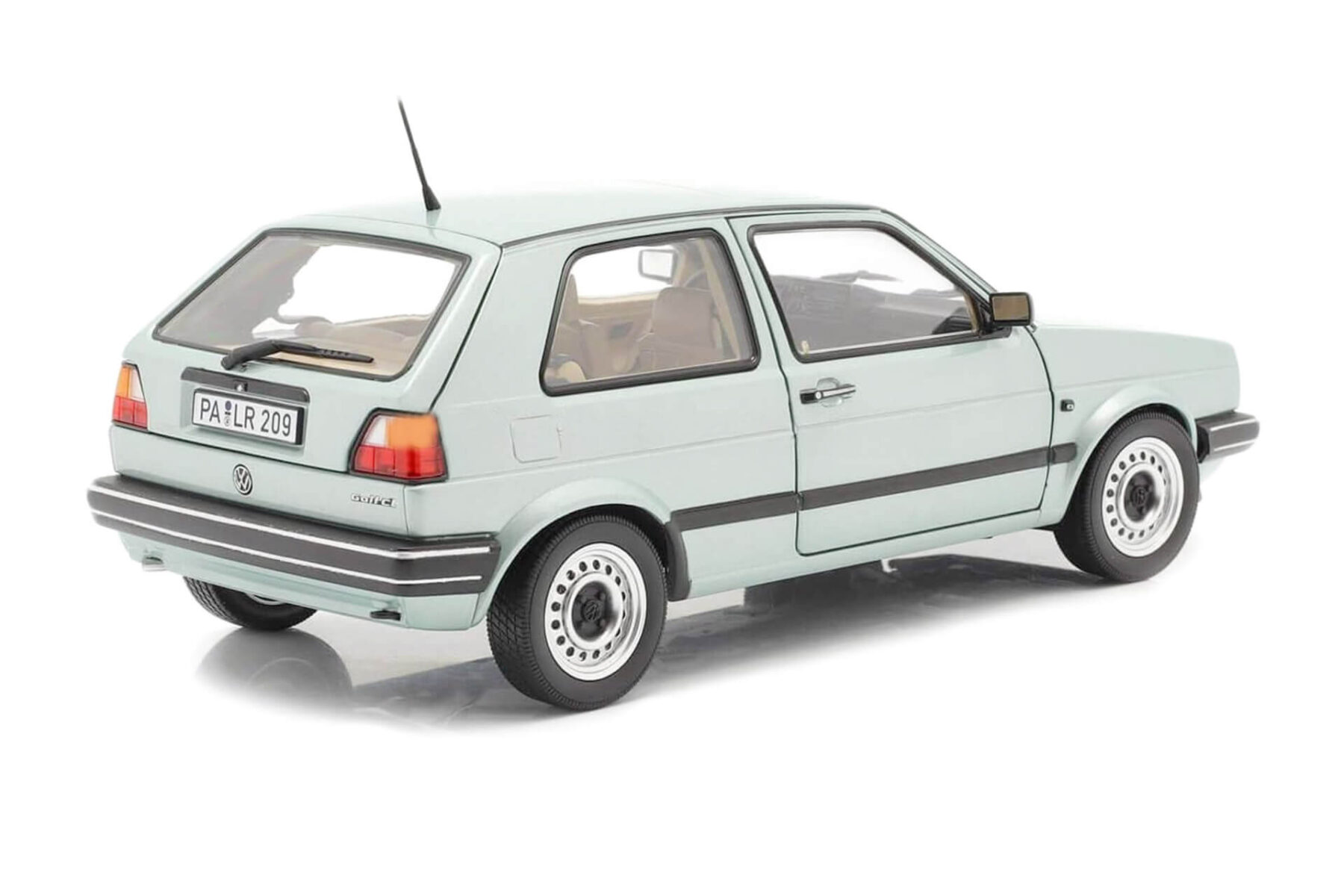 Volkswagen Golf II CL - 1988 - Green - Image 2