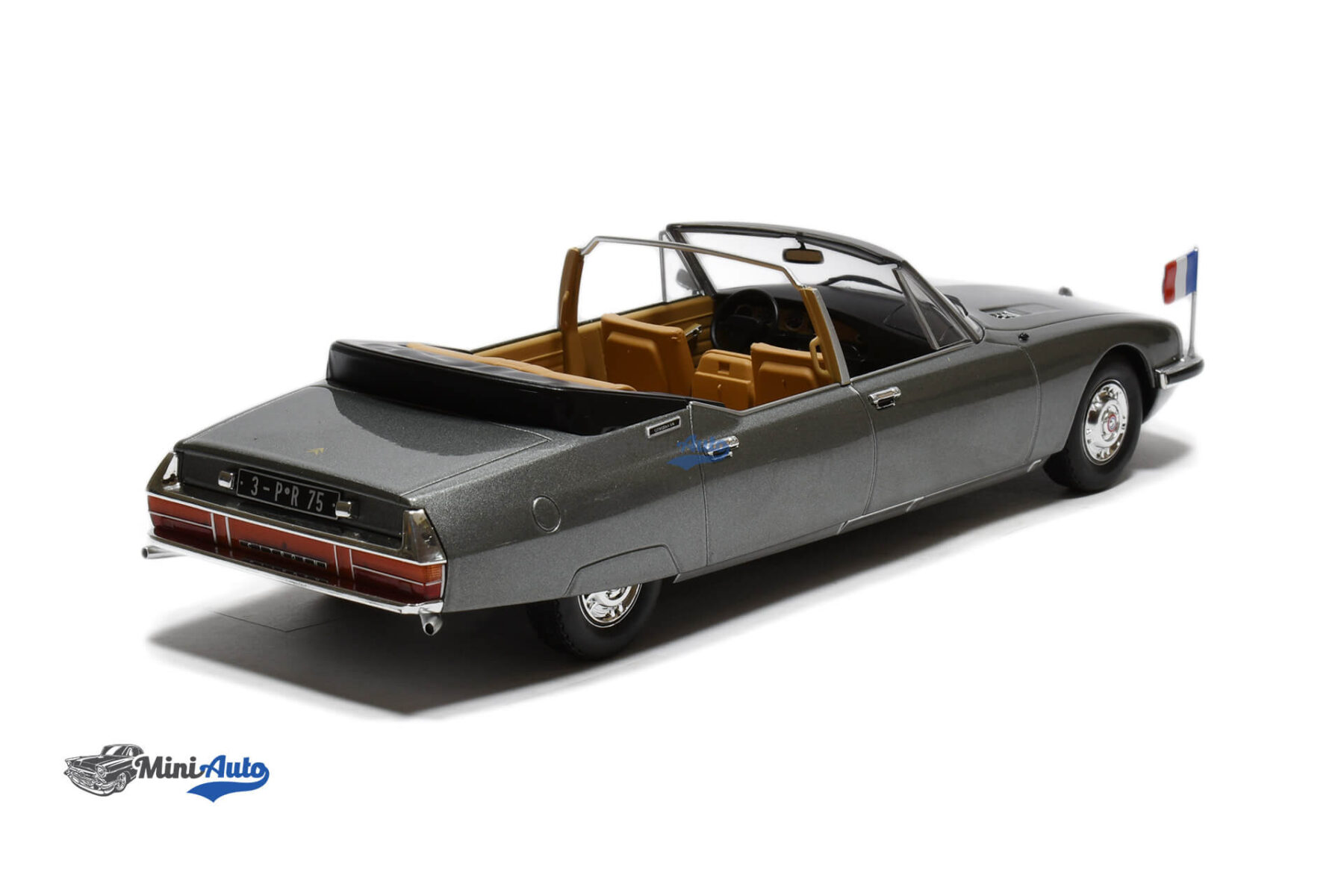 Citroen SM Presidentielle - 1972 - Grey - Image 2