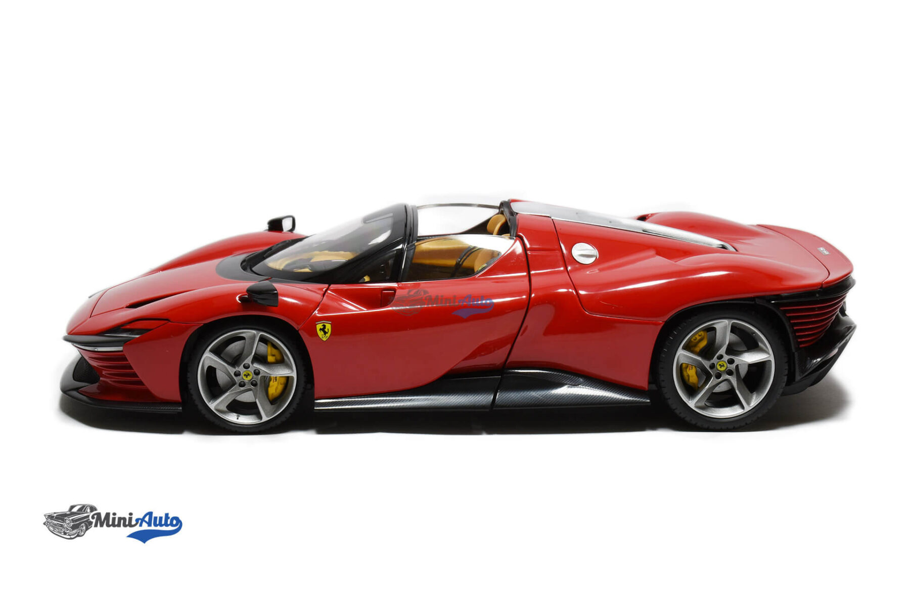 BU16912R---Ferrari-Daytona-Sp3-Closed-Roof---2022---Red_5 Ferrari Daytona Sp3 Closed Roof - 2022 - Red - Image 5
