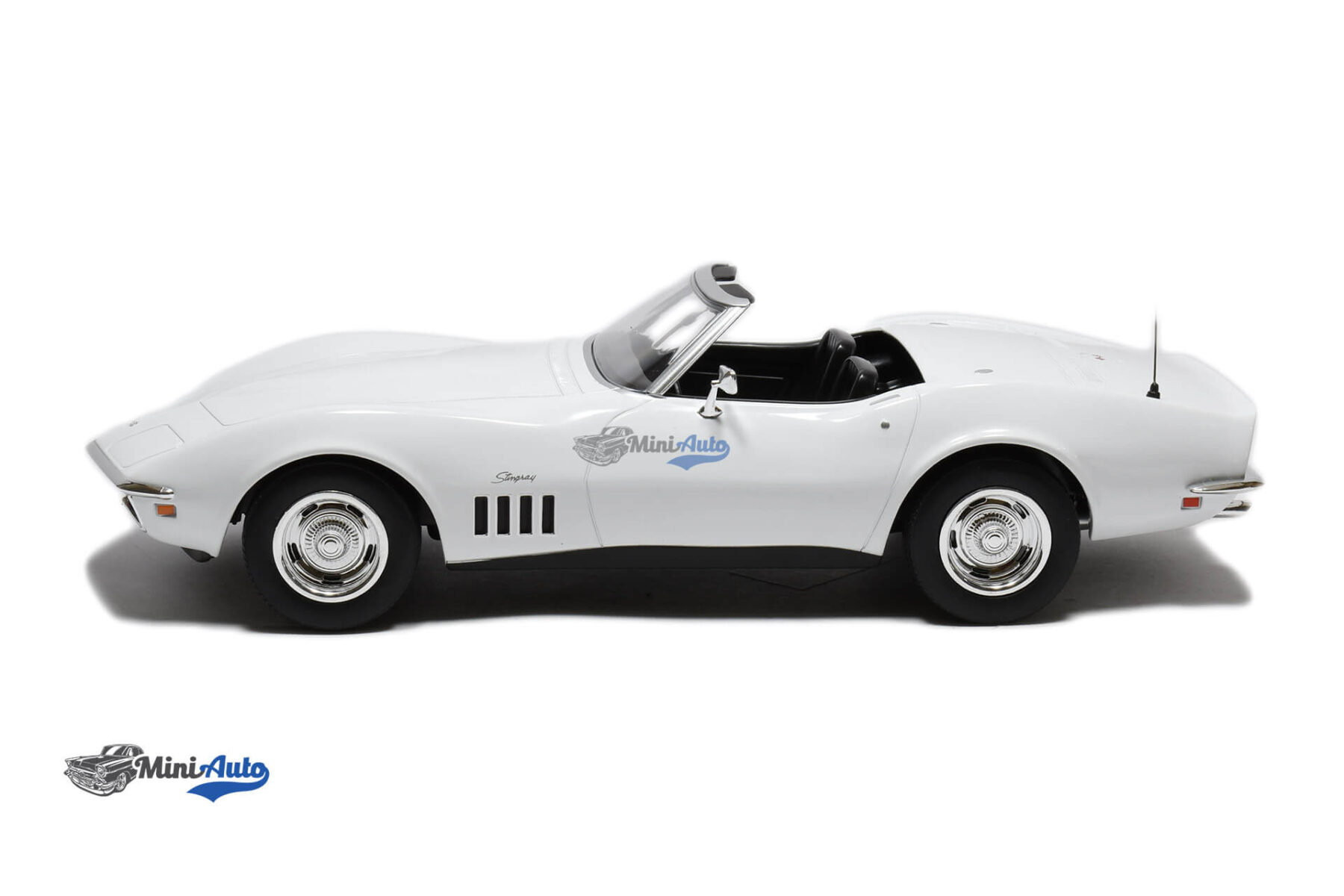 Chevrolet Corvette - 1969 - White - Image 3