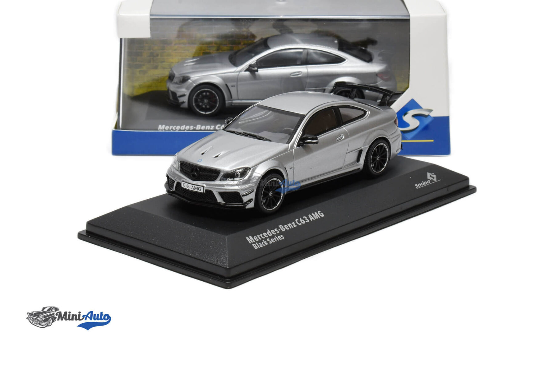 Mercedes Benz C-Classs C63 AMG - 2012 - Grey - Image 4