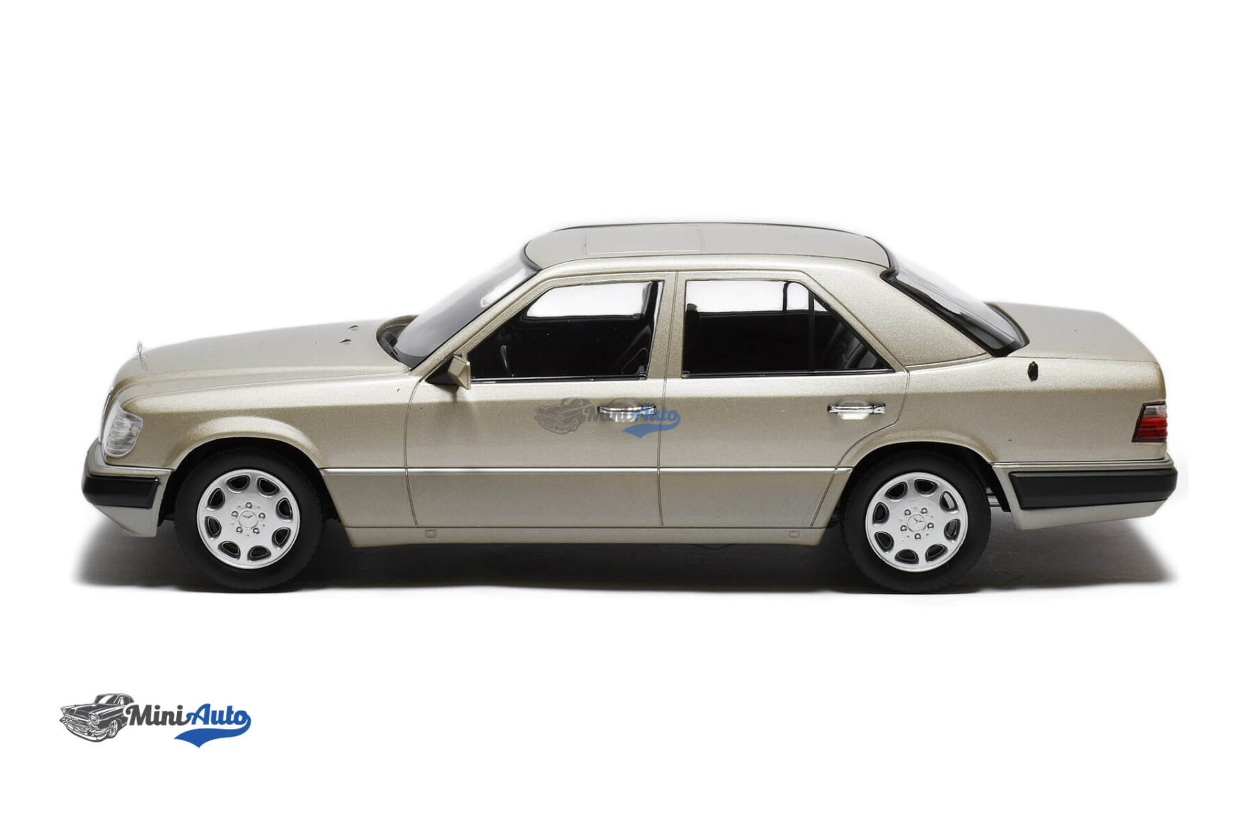 Mercedes Benz E-Class W124 - 1989 - Light Gold - Image 3