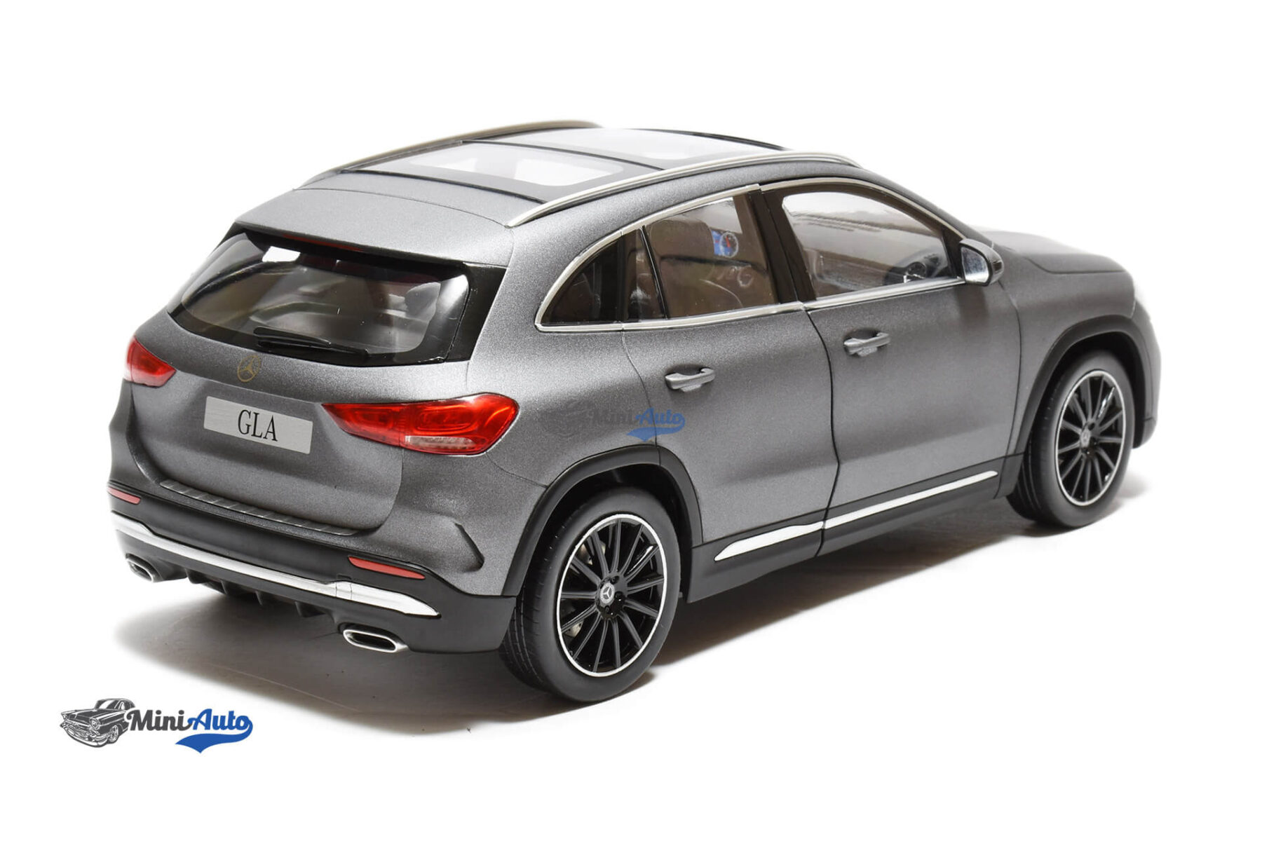 Mercedes Benz GLA H247 - 2020 - Grey - Image 3