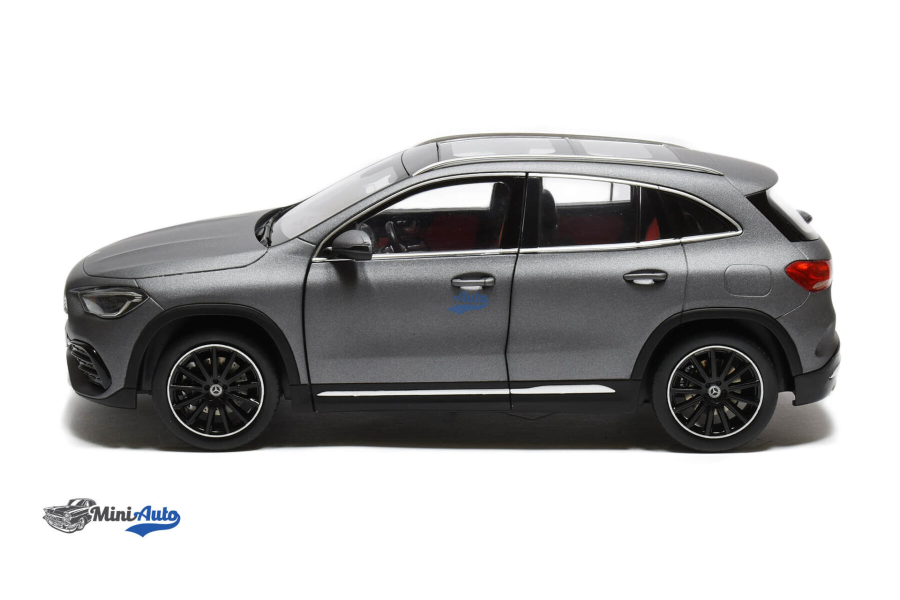 Mercedes Benz GLA H247 - 2020 - Grey - Image 5