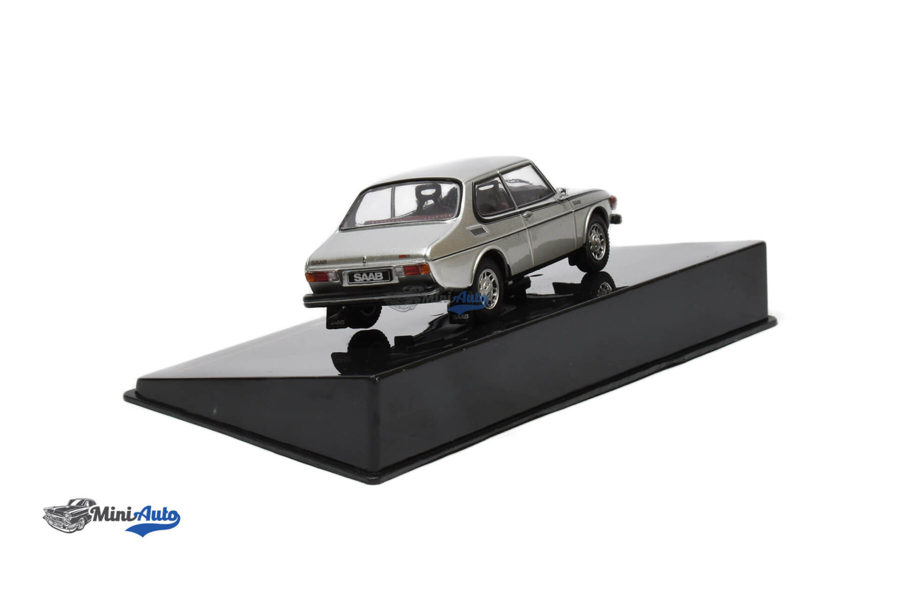 Saab 99 EMS - 1972 - Silver - Image 2