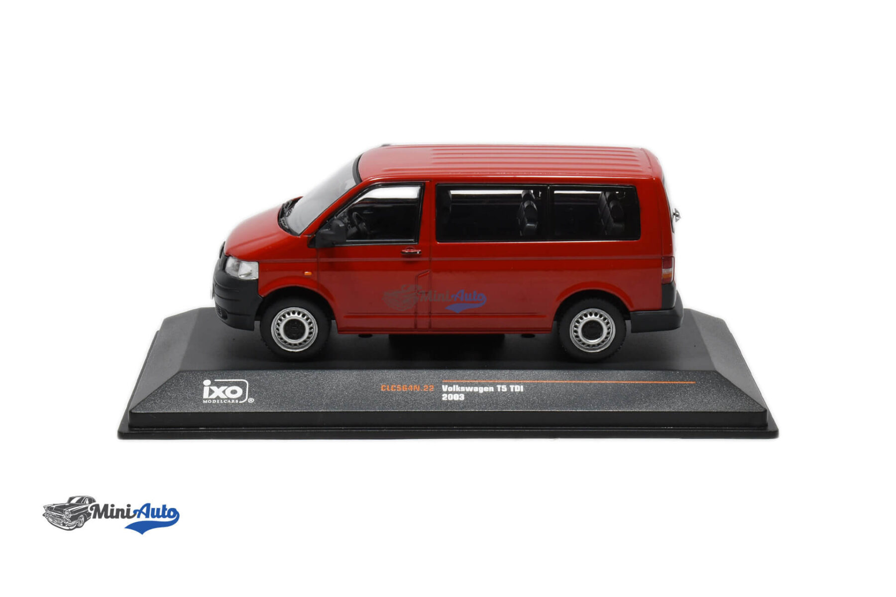 IXOCLC564N---Volkswagen-T5---2003---Red_3 Volkswagen T5 - 2003 - Red - Image 3