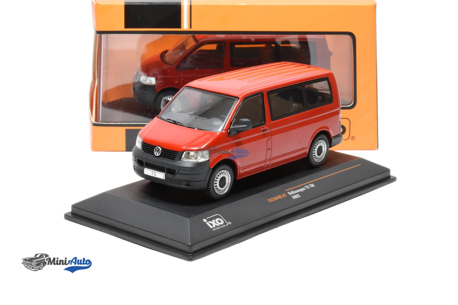 IXOCLC564N---Volkswagen-T5---2003---Red_4 Volkswagen T5 - 2003 - Red - Image 4