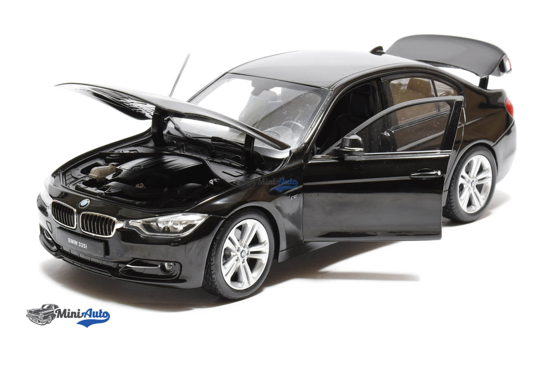 BMW 335i F30 - 2010 - Black - Image 2