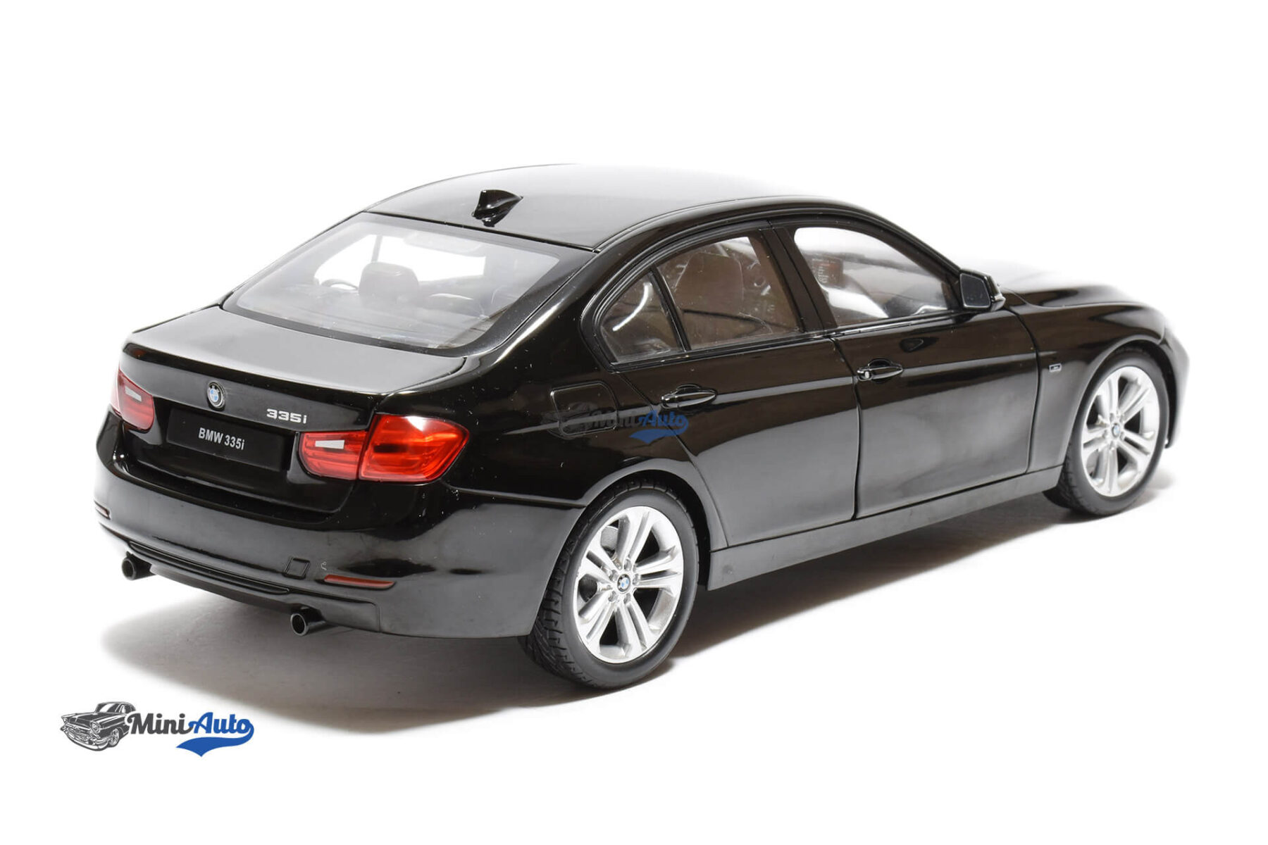BMW 335i F30 - 2010 - Black - Image 3