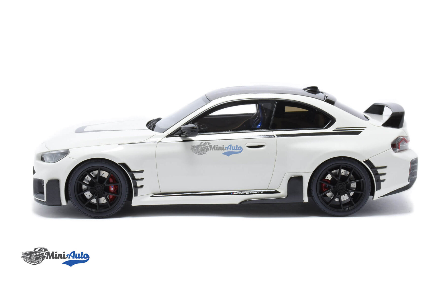 GT476---BMW-M2-G87---2023---White_4 BMW M2 G87 - 2023 - White - Image 3